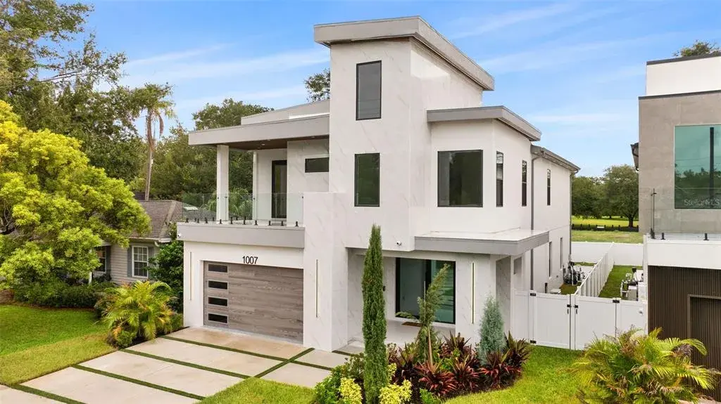 Property for sale at 1007 W BRADDOCK STREET, TAMPA, FL, 33603
