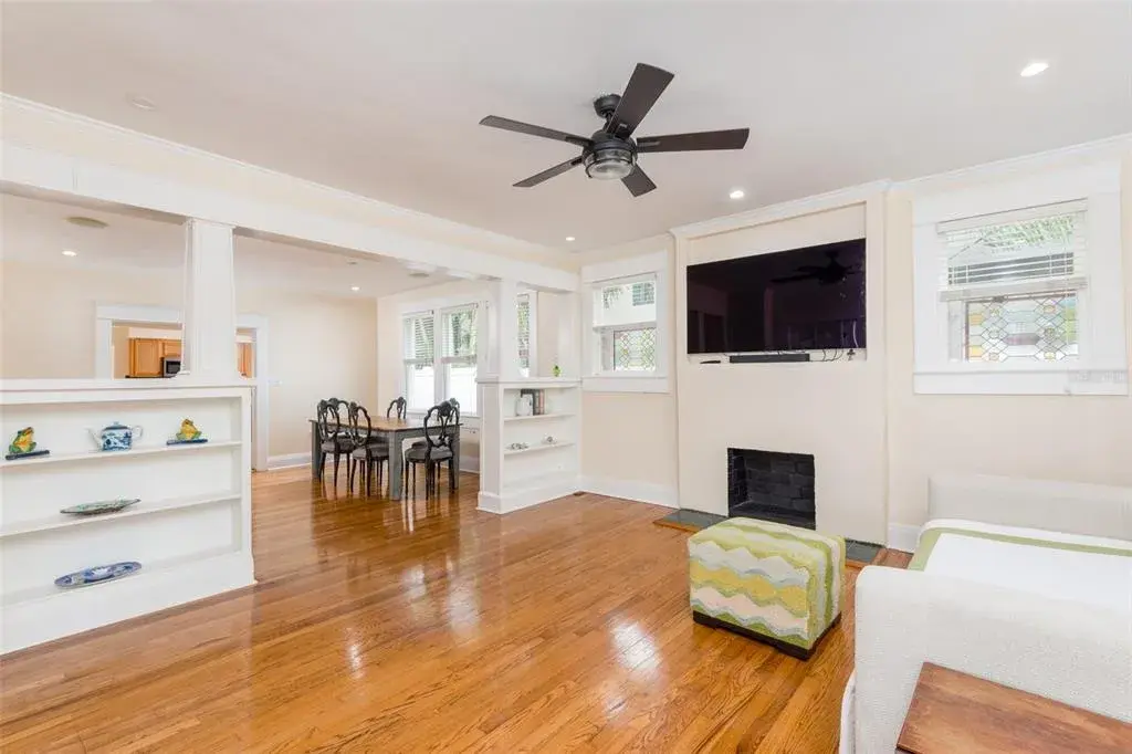 Property for sale at 2912 W NEPTUNE STREET, TAMPA, FL, 33629