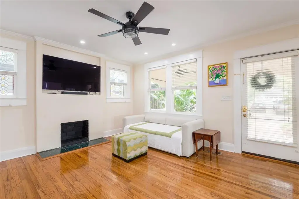 Property for sale at 2912 W NEPTUNE STREET, TAMPA, FL, 33629