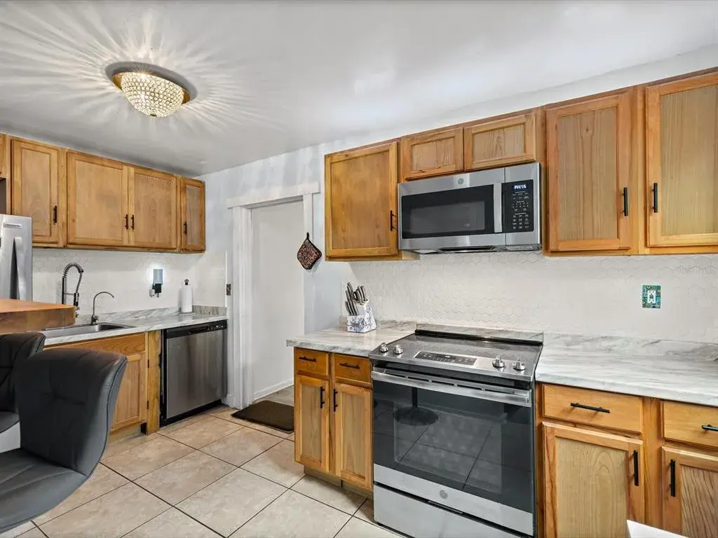 Property for sale at 910 E ESKIMO AVENUE, TAMPA, FL, 33604