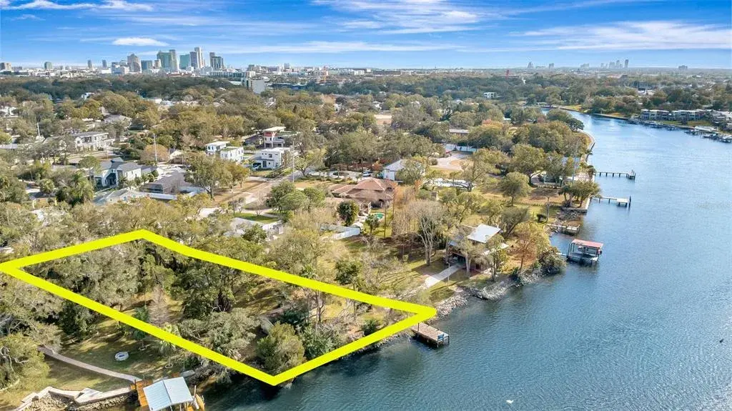 Property for sale at 3304 N PERRY AVENUE, TAMPA, FL, 33603