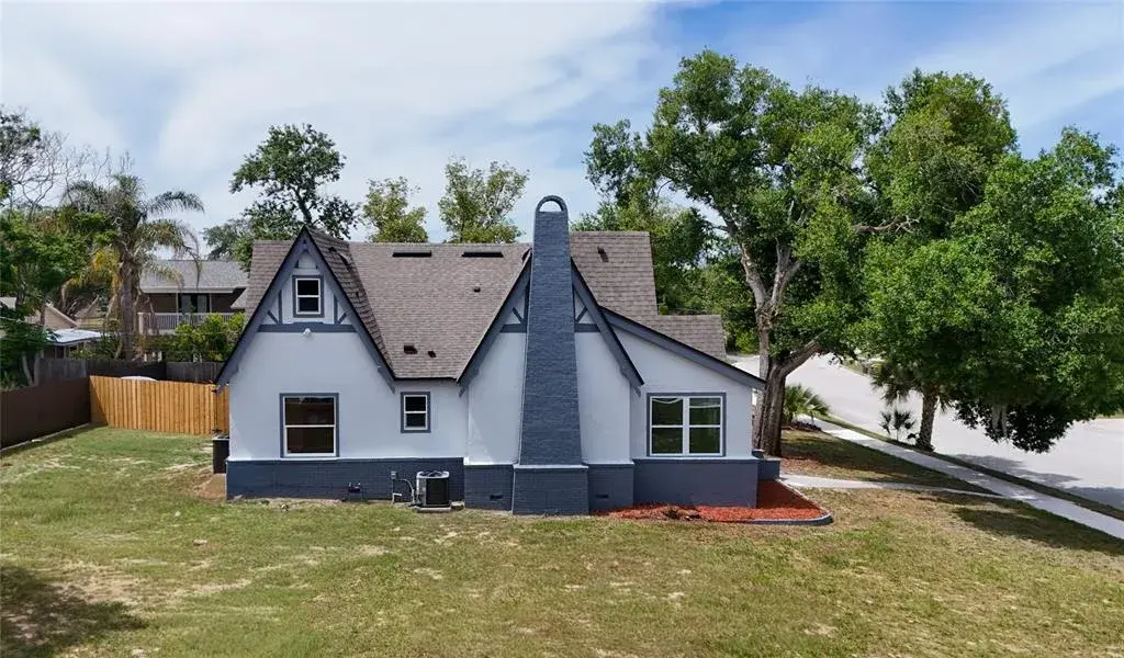 Property for sale at 1326 EAST AVENUE, CLERMONT, FL, 34711