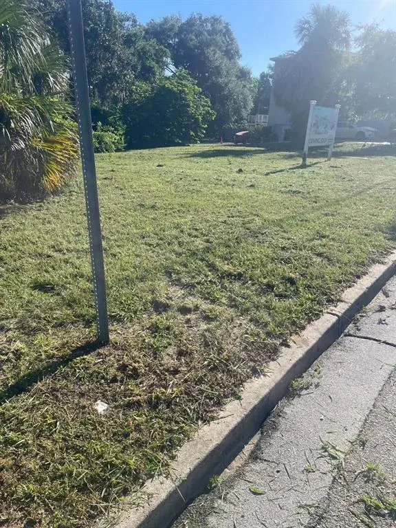 Property for sale at 1000 W MONTROSE STREET, CLERMONT, FL, 34711