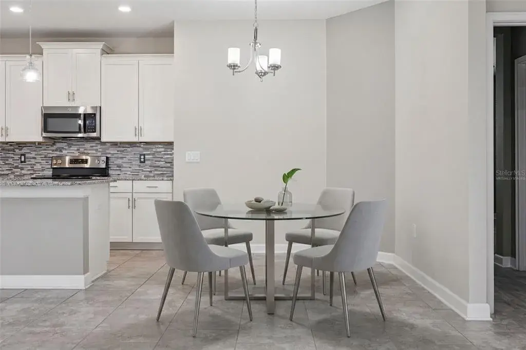 Virtually staged breakfast nook