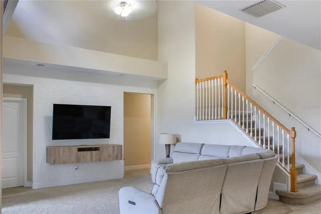 Property for sale at 1112 GLENRAVEN LANE, CLERMONT, FL, 34711