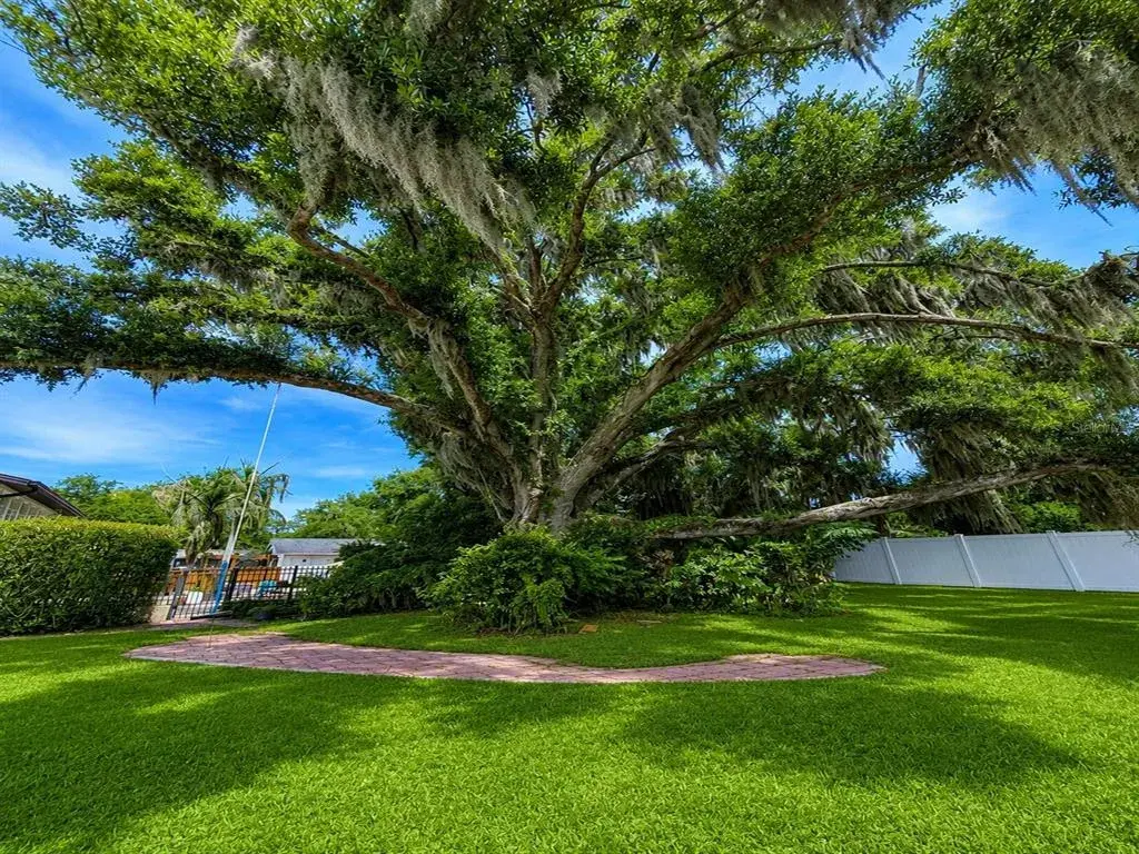 Property for sale at LAKE AVE, CLERMONT, FL, 34711