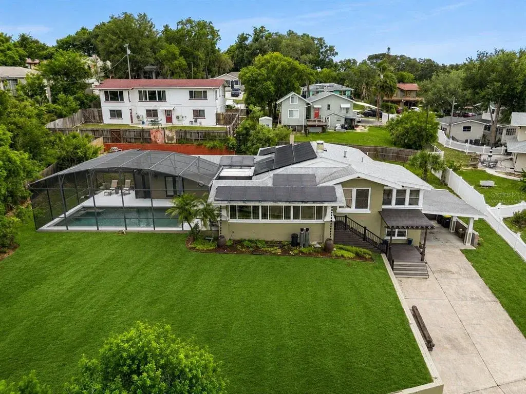 Virtually Staged Yard