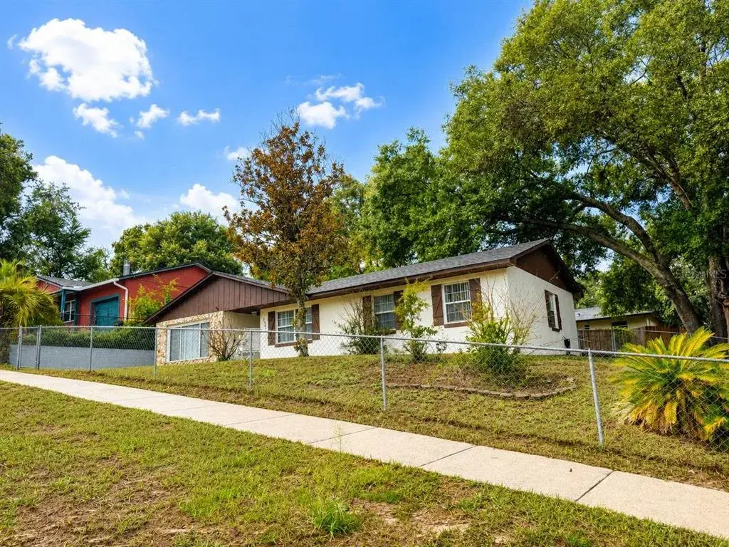 Property for sale at 290 HILLSIDE DRIVE, CLERMONT, FL, 34711