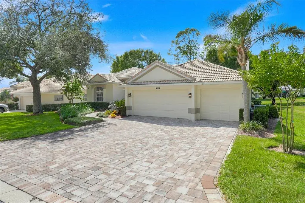 Property for sale at 3810 SCARBOROUGH COURT, CLERMONT, FL, 34711