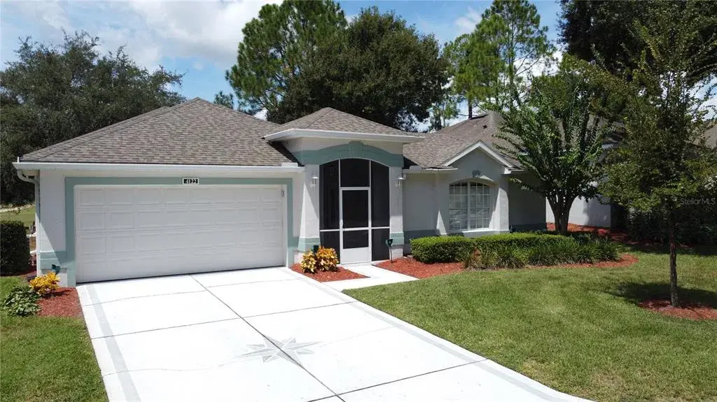 Front of 4122 Hammersmith Dr
