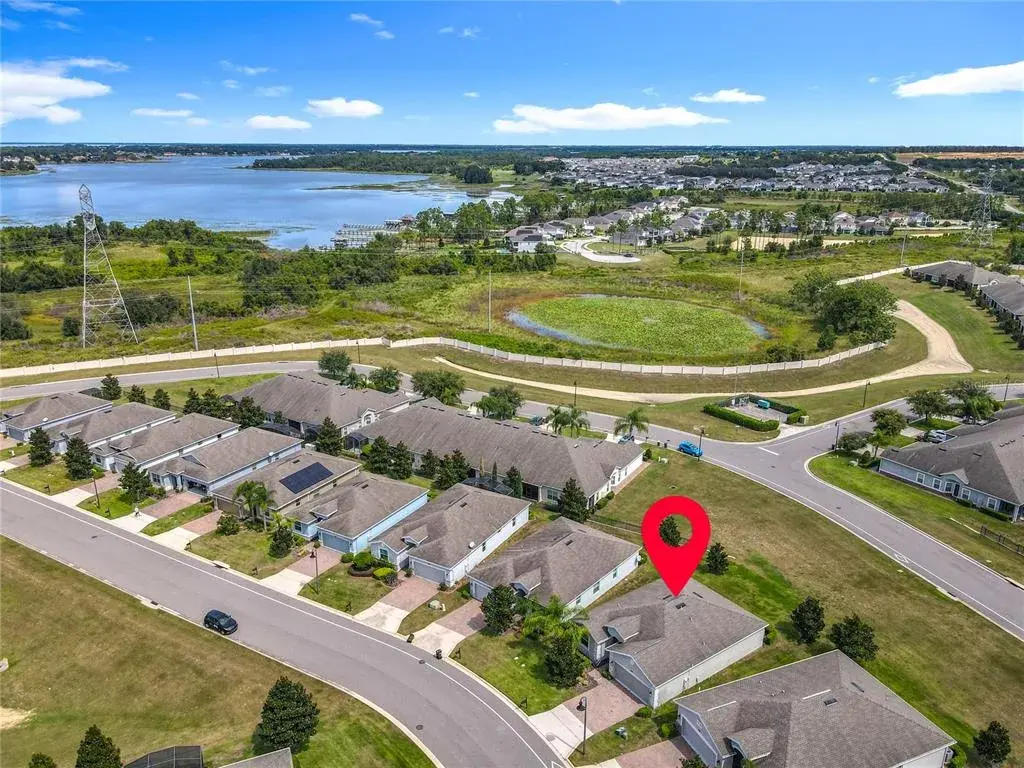 Aerial showing pie shaped lot & no rear neighbors