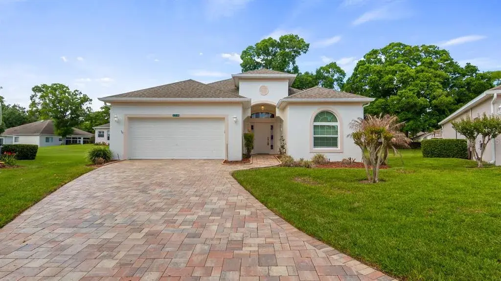 Front of Home on Cul De Sac With Paver Driveway to Front Enterance