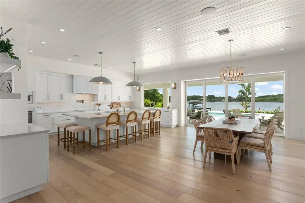 Property for sale at 13542 SUNSET LAKES CIRCLE, WINTER GARDEN, FL, 34787