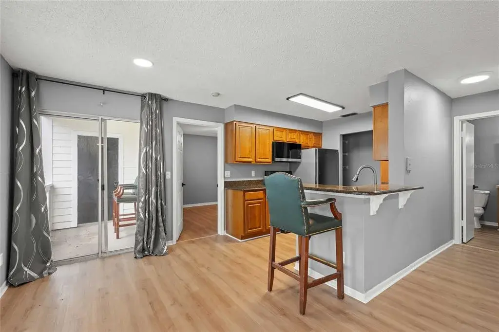 Kitchen/ Dining