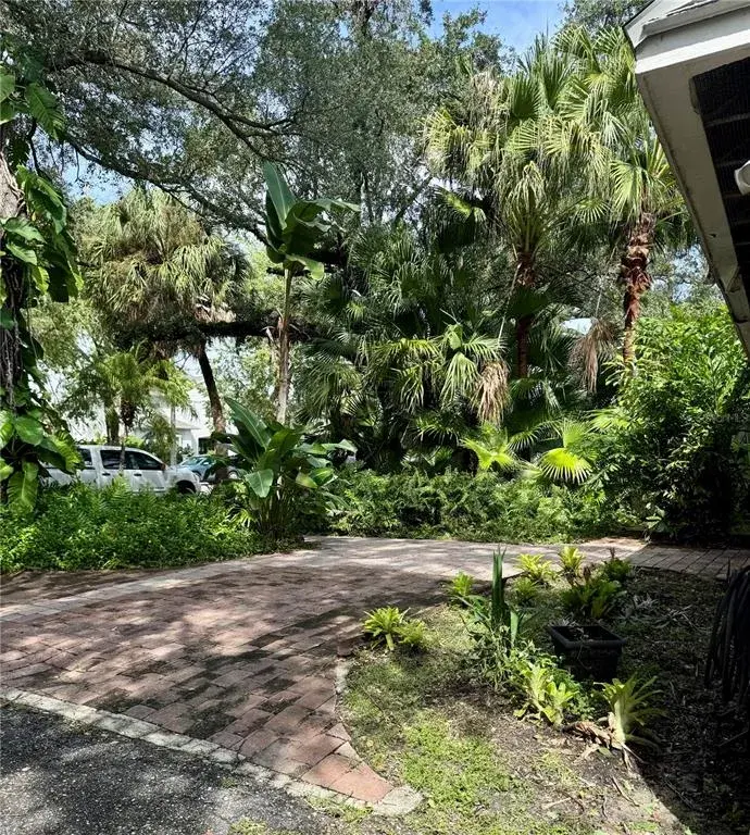 Property for sale at 207 W DAVIS BOULEVARD, TAMPA, FL, 33606