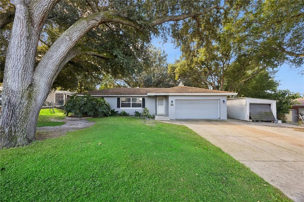 Property for sale at 324 E FULLERS CROSS ROAD, WINTER GARDEN, FL, 34787