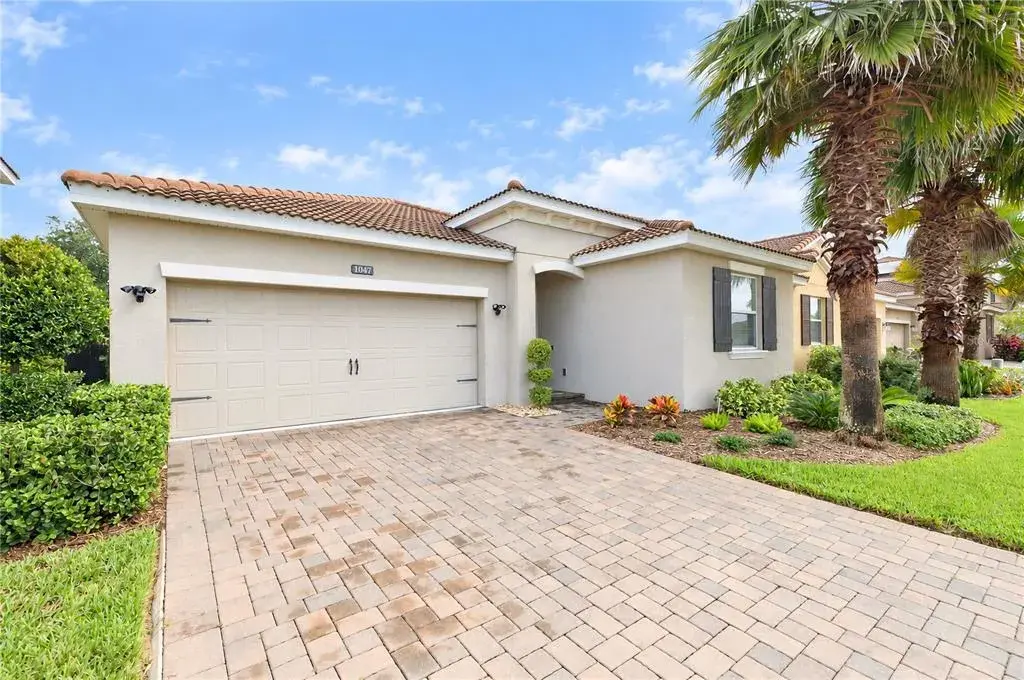 Property for sale at 1047 OAK BLUFF DRIVE, DAVENPORT, FL, 33837