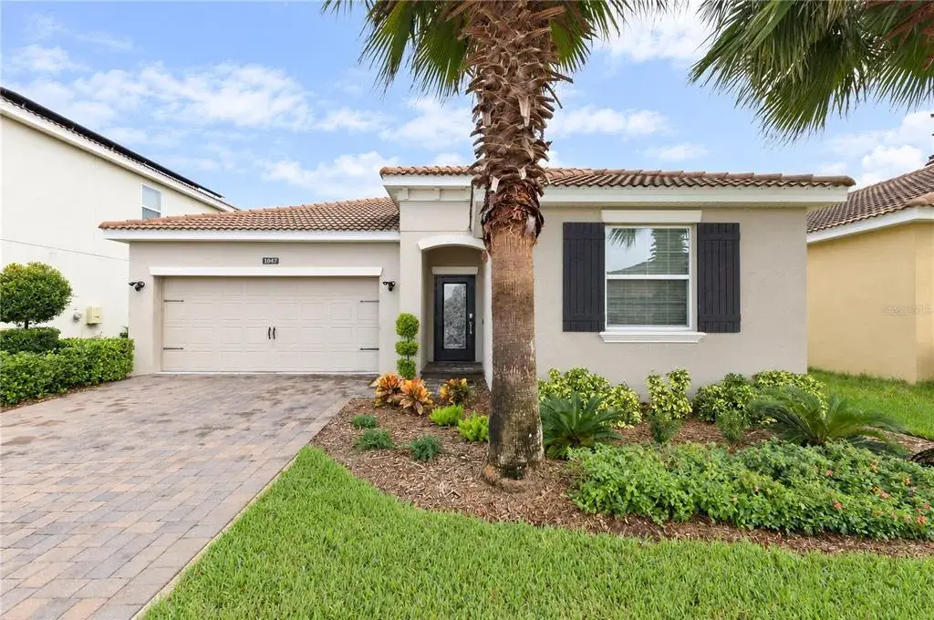 Property for sale at 1047 OAK BLUFF DRIVE, DAVENPORT, FL, 33837