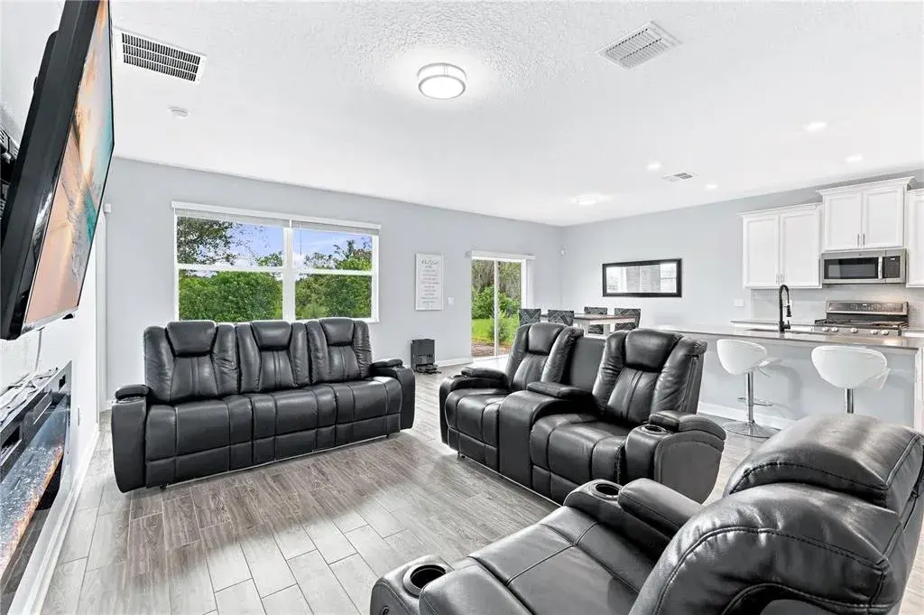 Property for sale at 1047 OAK BLUFF DRIVE, DAVENPORT, FL, 33837
