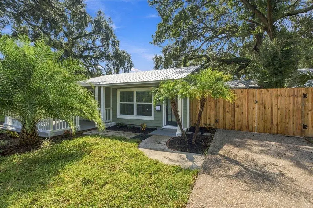 Property for sale at 39 HAMILTON HEATH DRIVE, TAMPA, FL, 33604
