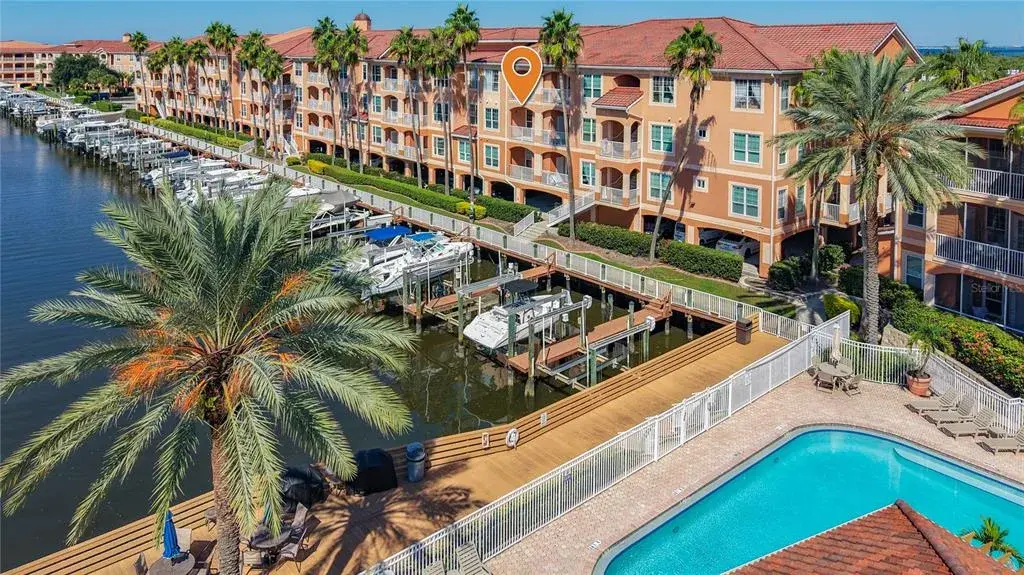 Property for sale at 5000 CULBREATH KEY WAY UNIT 8-207, TAMPA, FL, 33611