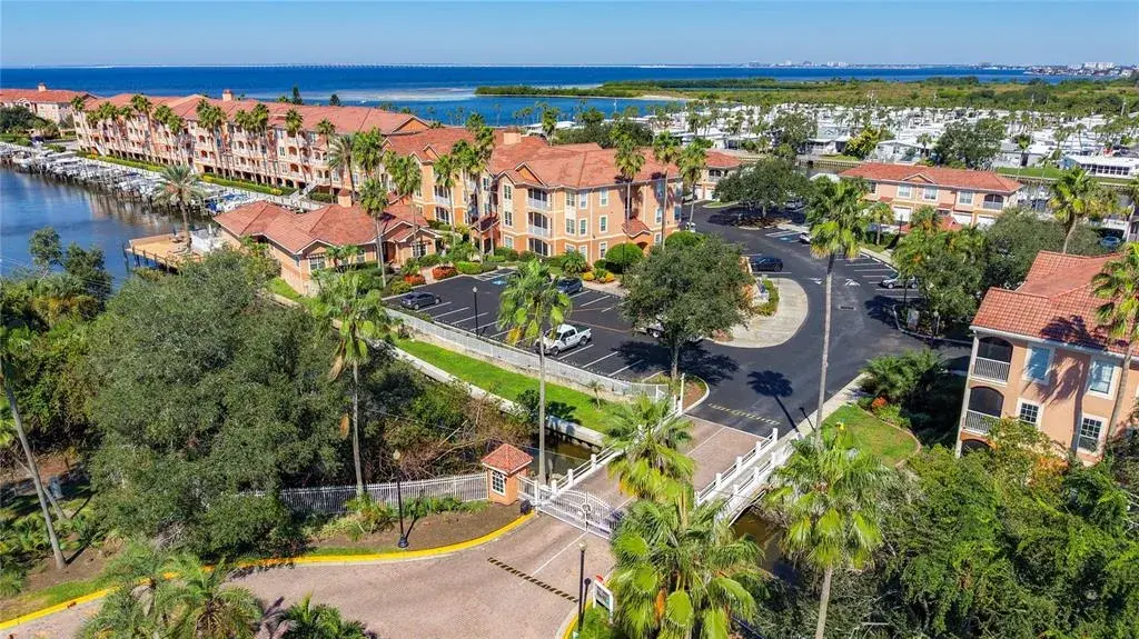 Property for sale at 5000 CULBREATH KEY WAY UNIT 8-207, TAMPA, FL, 33611