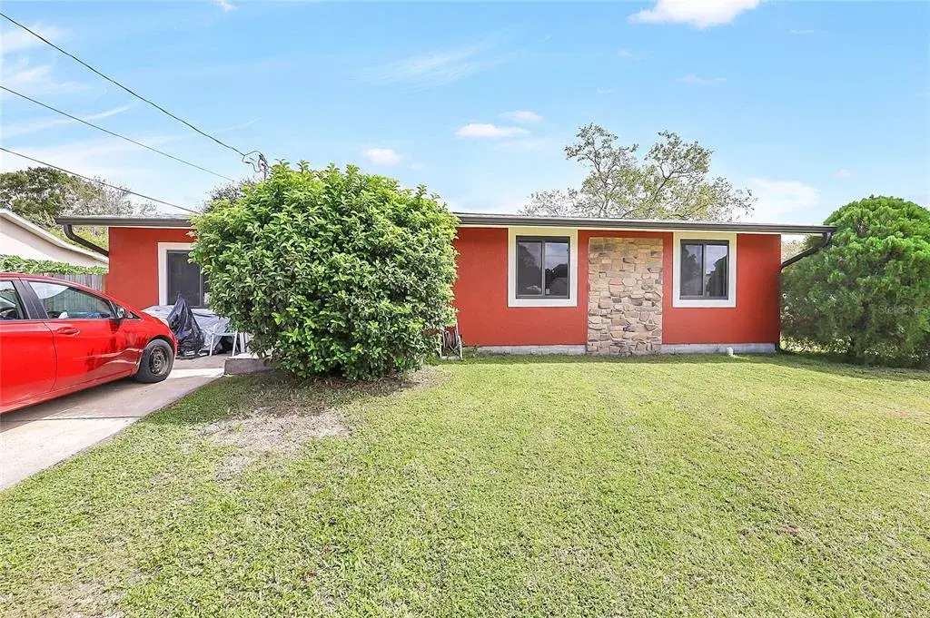 Property for sale at 21 S PALM AVENUE, KISSIMMEE, FL, 34741