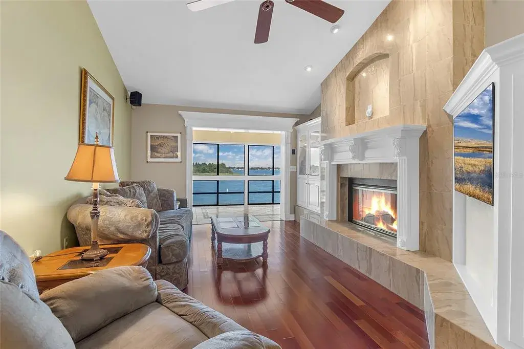 Living Room with Views of Lake