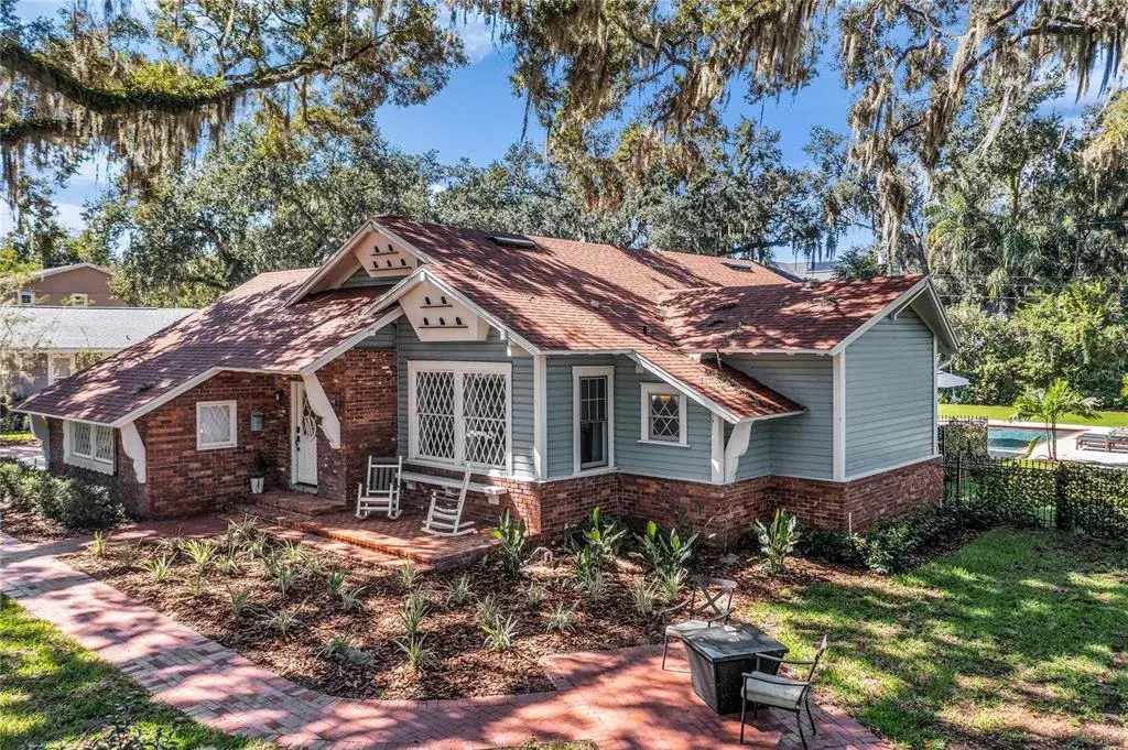 Welcome to The Birdhouse, one of Downtown Winter Garden's most iconic residences!