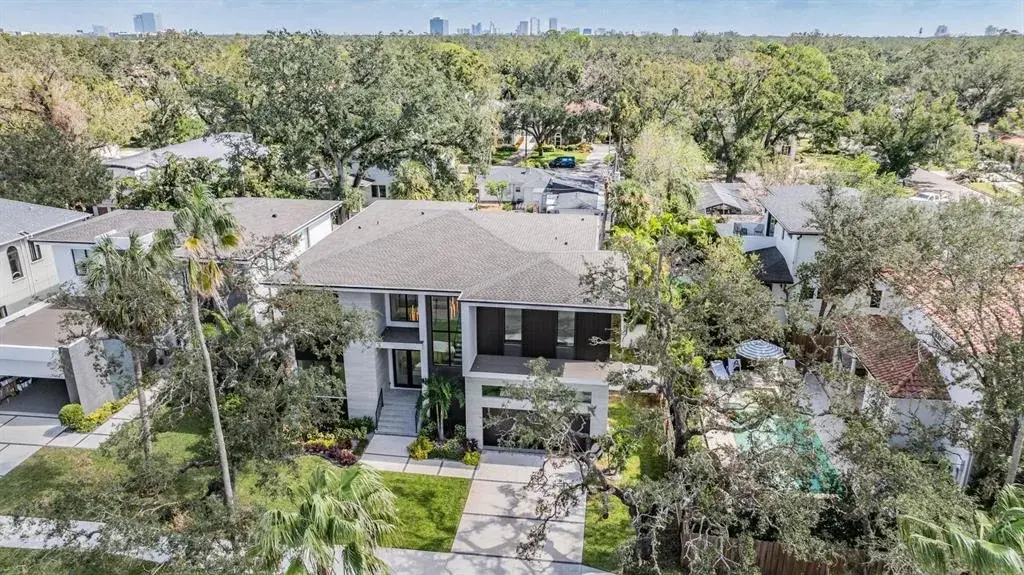 Property for sale at 214 S RENELLIE DRIVE, TAMPA, FL, 33609