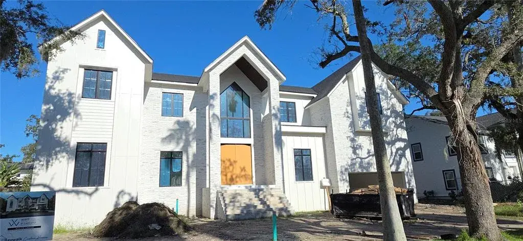 Property for sale at 811 GROVE PARK AVENUE, TAMPA, FL, 33609
