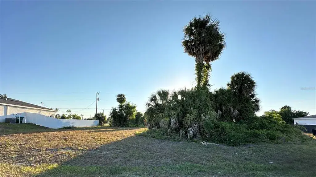 Property for sale at 2748 NE 6TH PLACE, CAPE CORAL, FL, 33909