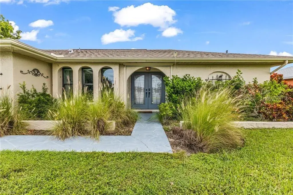Property for sale at 216 SE 30TH TERRACE, CAPE CORAL, FL, 33904