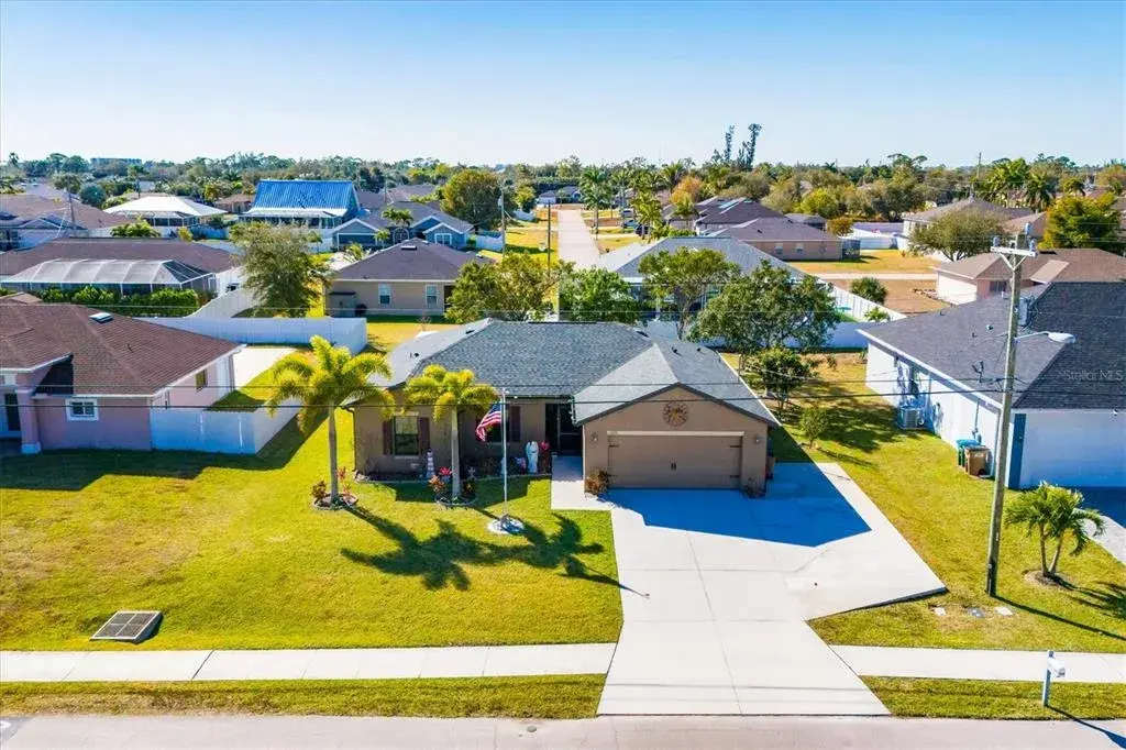 Property for sale at 1826 SW TRAFALGAR PARKWAY, CAPE CORAL, FL, 33991