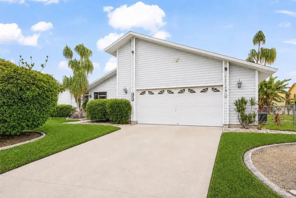 Property for sale at 4903 SW 11TH PLACE, CAPE CORAL, FL, 33914