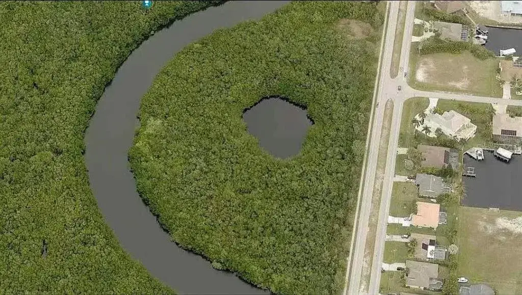 Property for sale at 4000 SURFSIDE BLVD, CAPE CORAL, FL, 33914