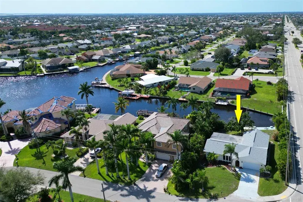 Property for sale at 4800 SW 12TH PLACE, CAPE CORAL, FL, 33914