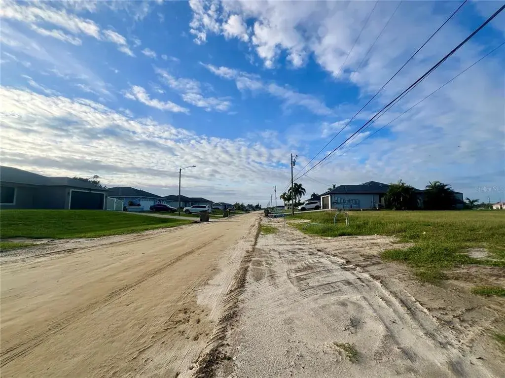 Property for sale at 1424 NE 9TH AVENUE, CAPE CORAL, FL, 33909
