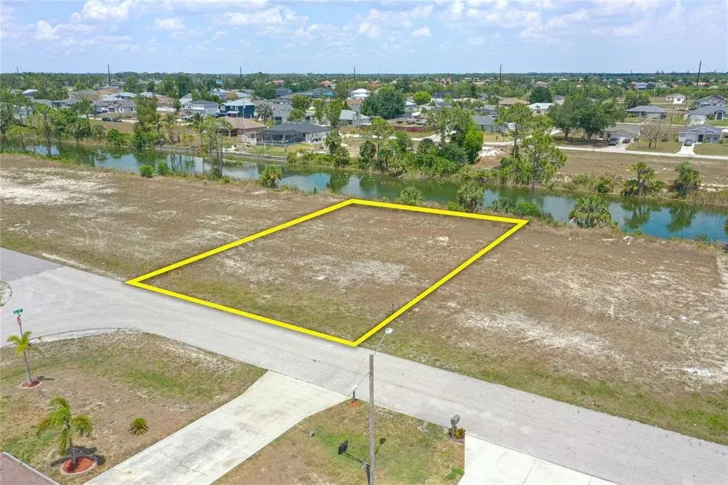 Property for sale at 2831 NE 5TH PLACE, CAPE CORAL, FL, 33909