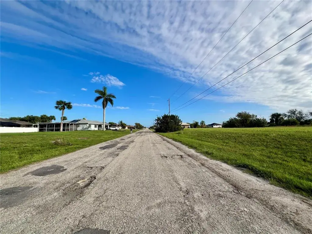 Property for sale at 1229 NE 13TH PLACE, CAPE CORAL, FL, 33909