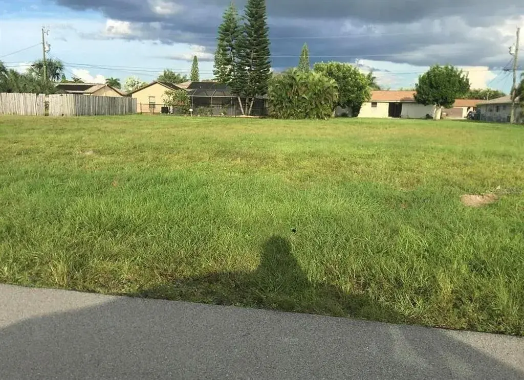 Property for sale at 3725 SW 7TH PLACE, CAPE CORAL, FL, 33914