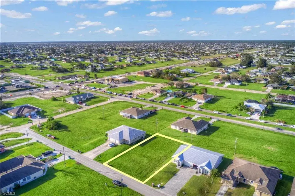 Property for sale at 833 NE 15TH LANE, CAPE CORAL, FL, 33909