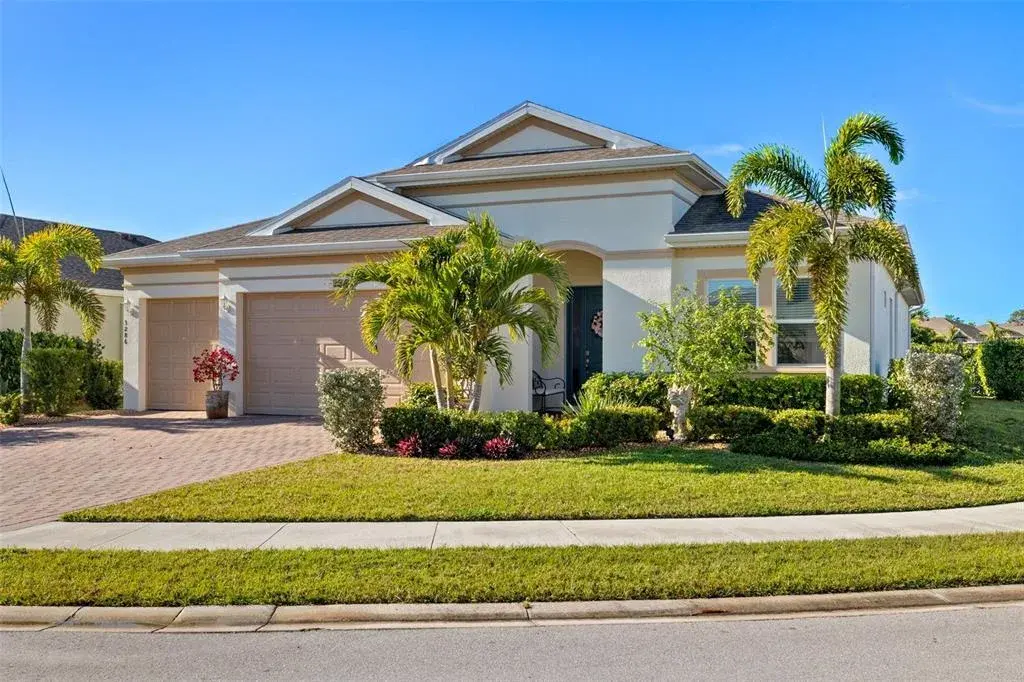 Property for sale at 3286 BARAVALDO CIRCLE, CAPE CORAL, FL, 33909