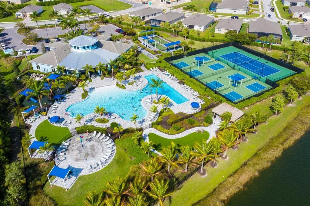 Property for sale at 3286 BARAVALDO CIRCLE, CAPE CORAL, FL, 33909