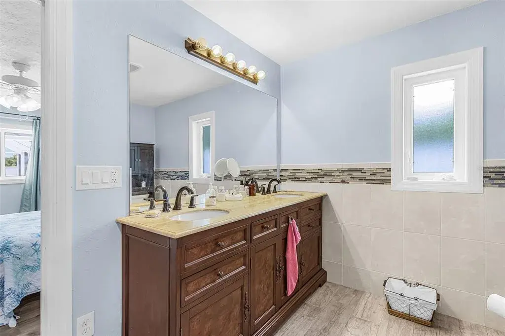 Property for sale at 1320 SE 26TH TERRACE, CAPE CORAL, FL, 33904
