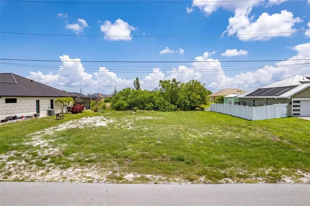 623 NE 7th TerraceCape Coral, FL 33909