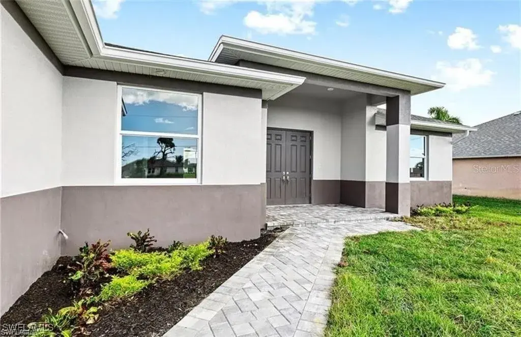 Property for sale at 925 NW 9TH AVENUE, CAPE CORAL, FL, 33993