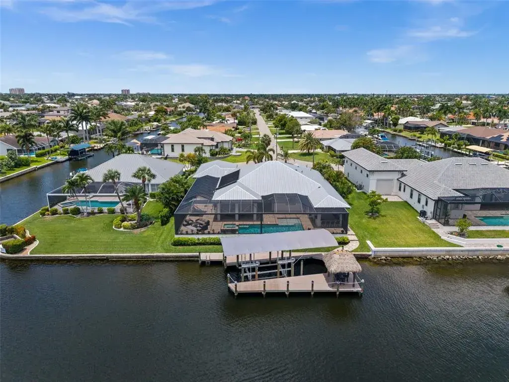 Aerial view of the dock and covered lift