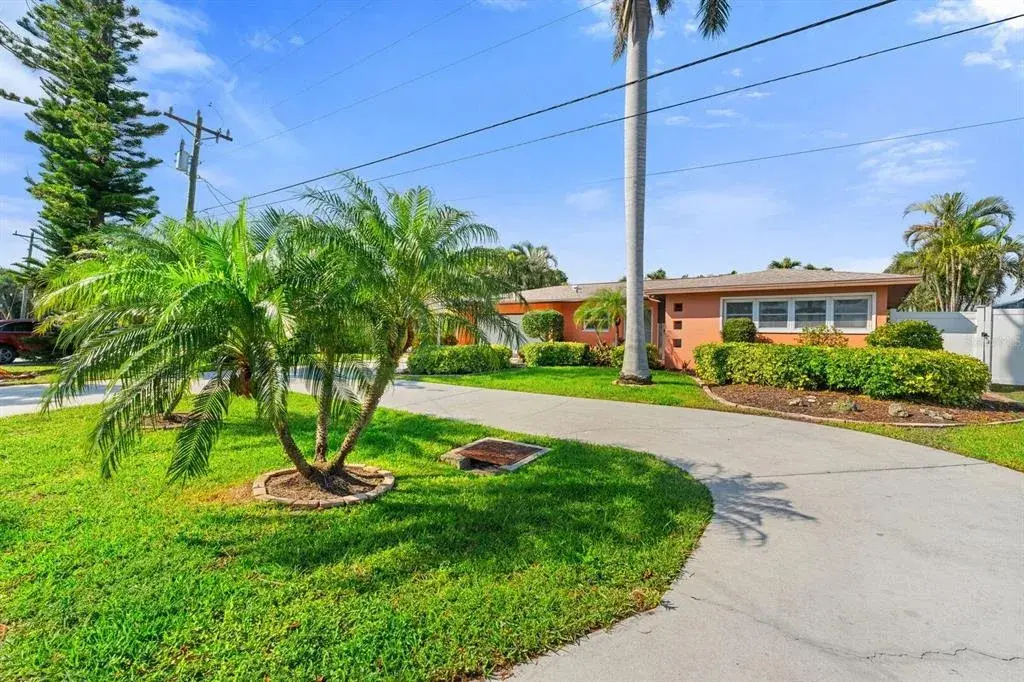 Property for sale at 1829 CORNWALLIS PARKWAY, CAPE CORAL, FL, 33904