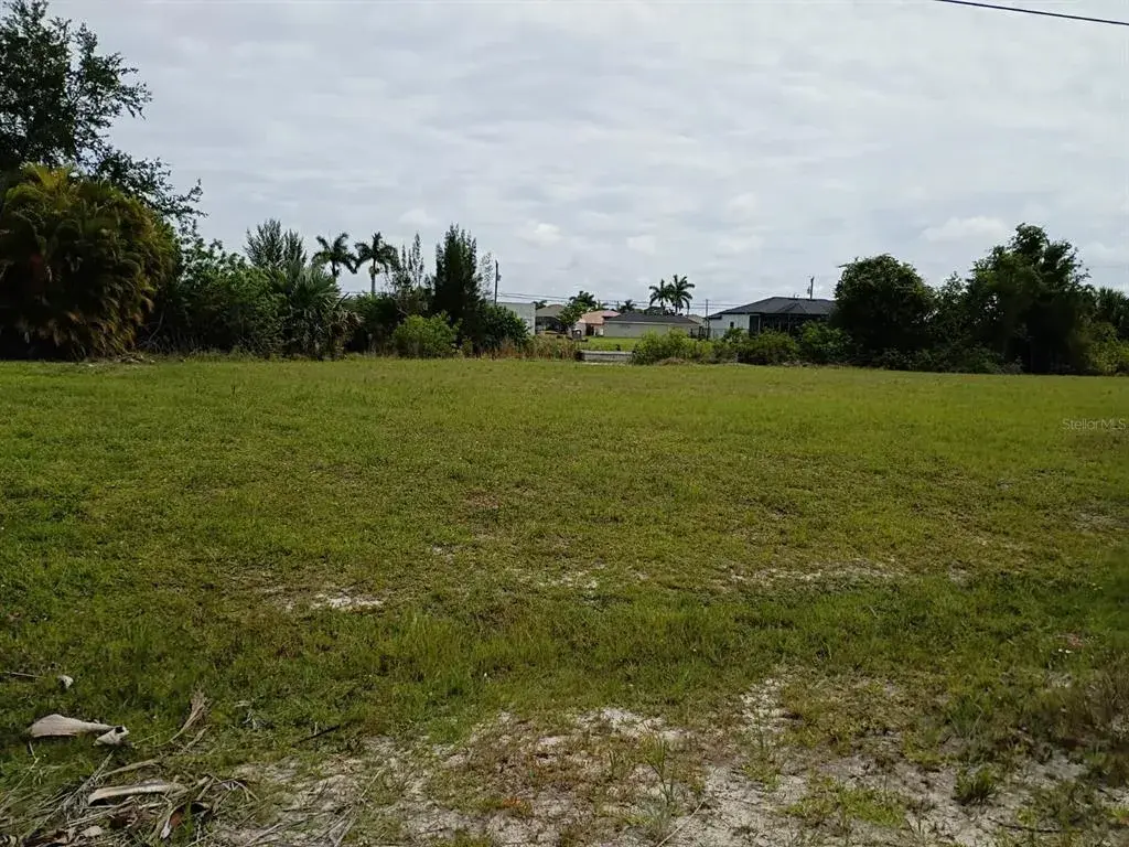 Property for sale at 2915 DIPLOMAT PARKWAY W, CAPE CORAL, FL, 33993